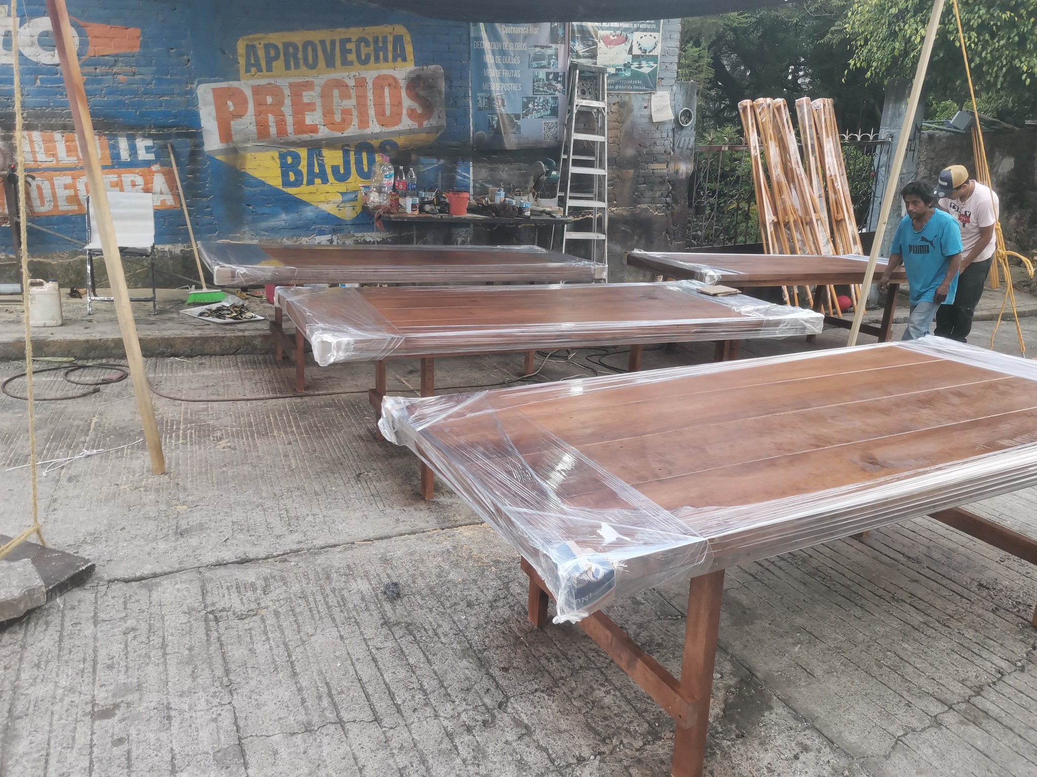 Mesas de madera para banquete